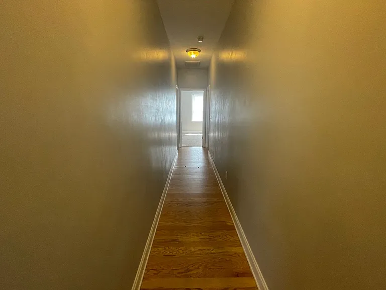 375 Lullwater Dr — Photo 18