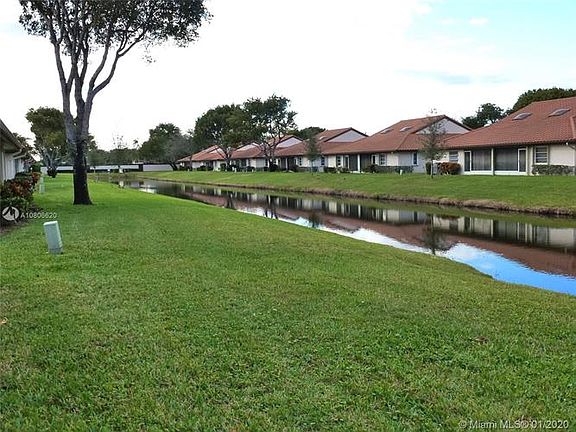 2nd image of 6343 Pointe Pleasant Cir #A