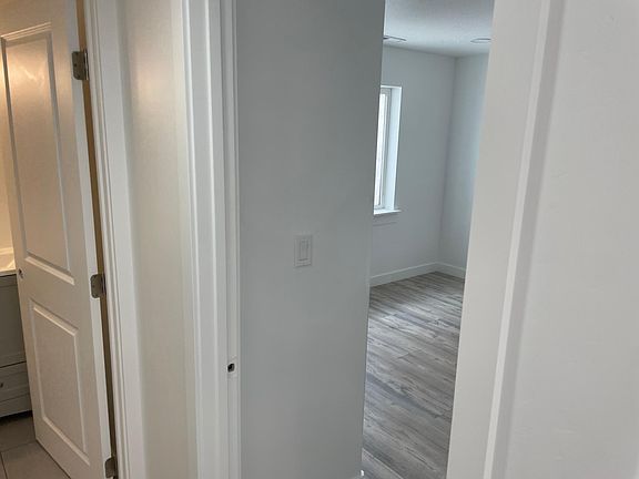 4th image of 3935 W Rock Island Ave #Basement