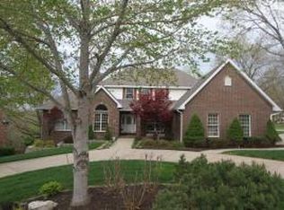 5045 S Barnes Ct, Springfield, MO 65804
