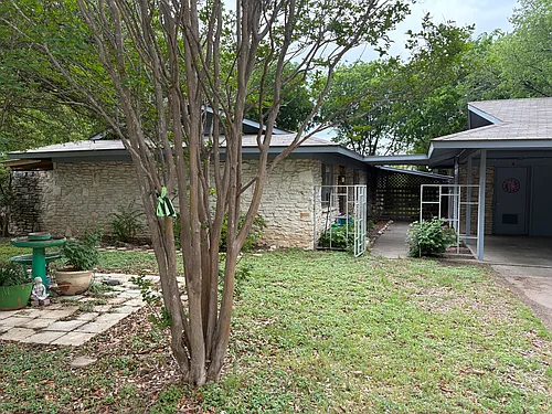 8102 Exmoor Dr #B Photo 1