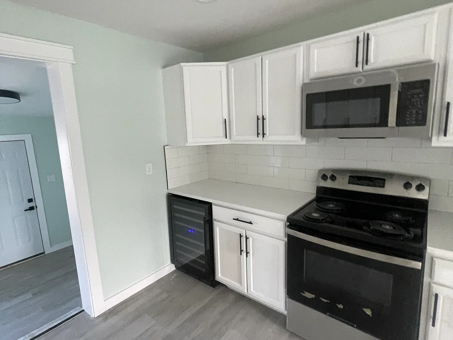 3 bed, 1020 sqft, $1,850 — Photo 3