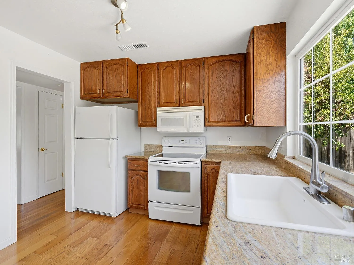 8460 Lancaster Drive - Photo 12