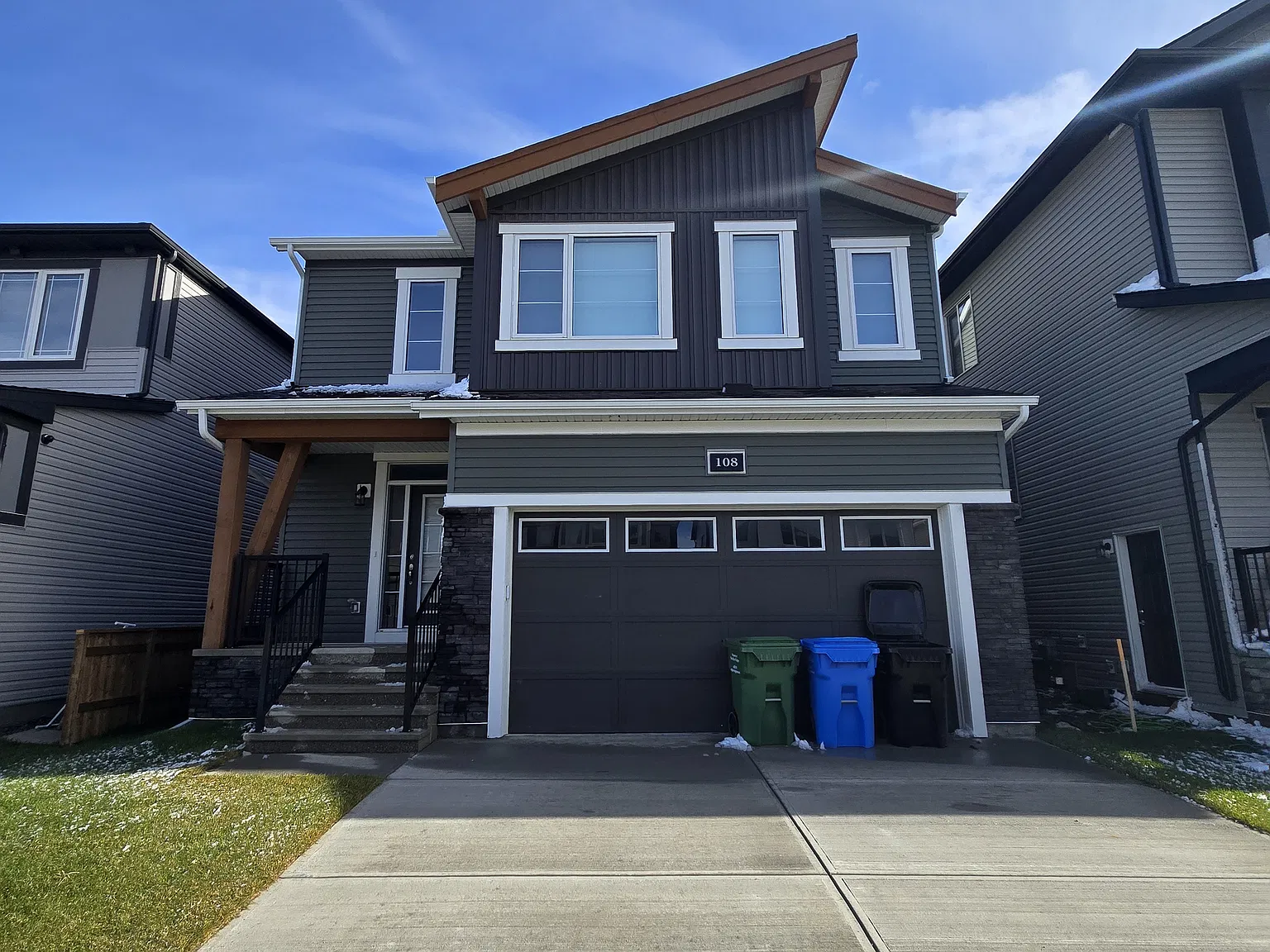 108 Carringwood Grv NW — Photo 1