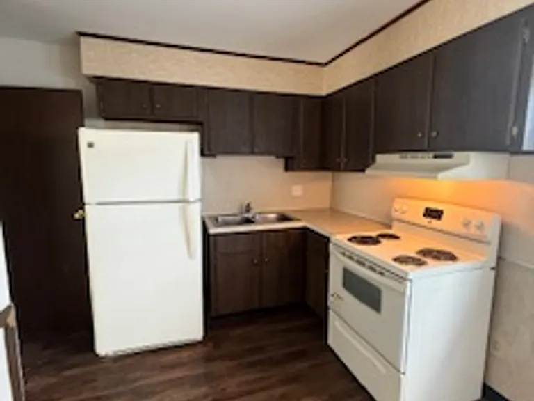 TOWNHOMES AT BLENDON — Photo 27