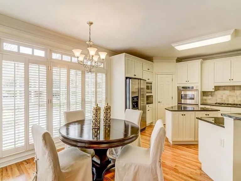 704 Longleaf Dr NE — Photo 11