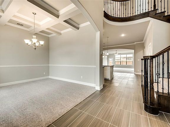 4th image of 1580 Trowbridge Cir