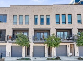 701 Vidalia Ln, Atlanta, GA 30318