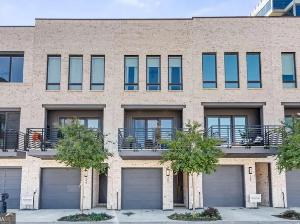 701 Vidalia Ln, Atlanta, GA 30318