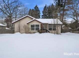 1437 Carlton St, Muskegon, MI 49442