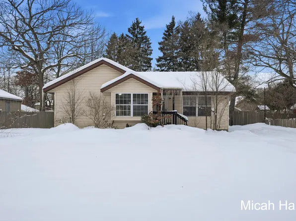 1437 Carlton St, Muskegon, MI 49442