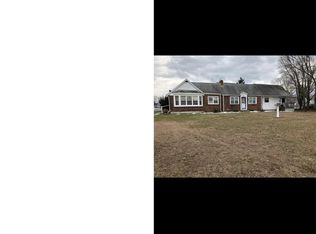 304 W Evesham Rd, Glendora, NJ 08029