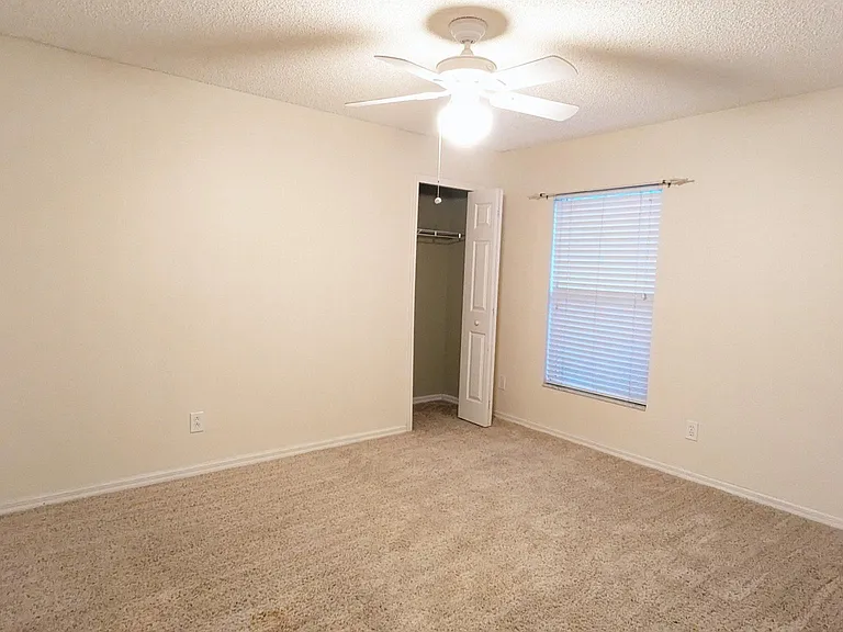 2097 Deercroft Dr — Photo 11