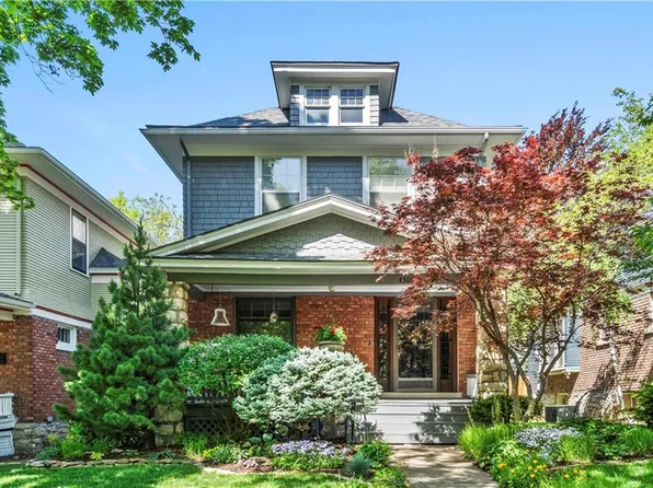 4304 Campbell St, Kansas City, MO 64110