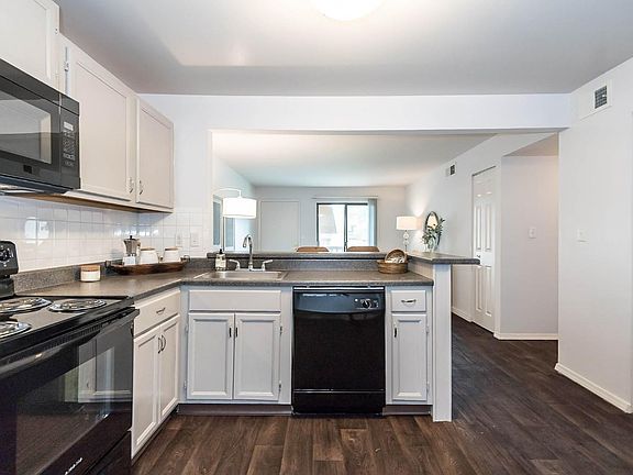2nd image of 2143 Maverick Dr APT D