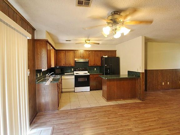 5th image of 1721 Ideal St