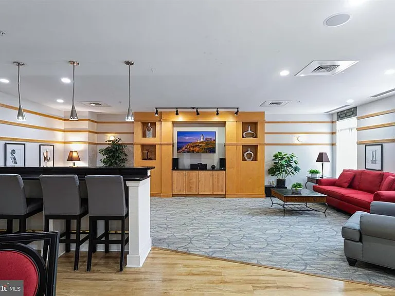4480 Market Commons Dr #405 — Photo 34