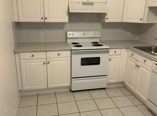 580 Salem St APT 35, Wakefield, MA 01880