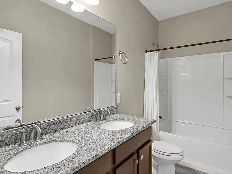 2676 New Haven Blvd — Photo 41