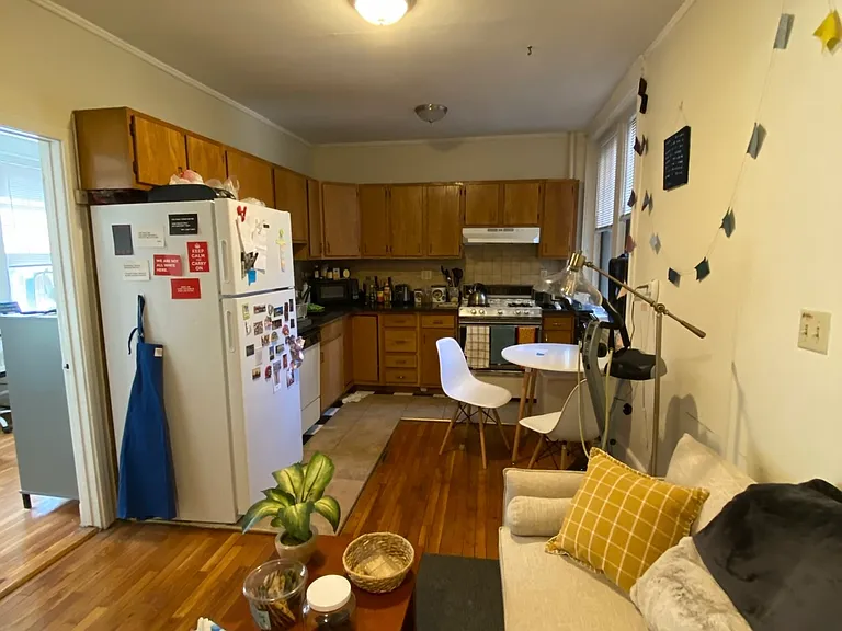 56 Queensberry St #8F — Photo 8