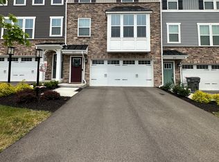 205 Cranesbill Dr, Mars, PA 16046