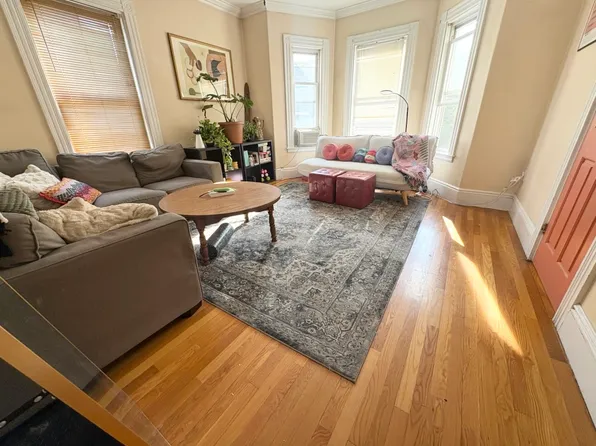 4 Deer St #2, Dorchester, MA 02125