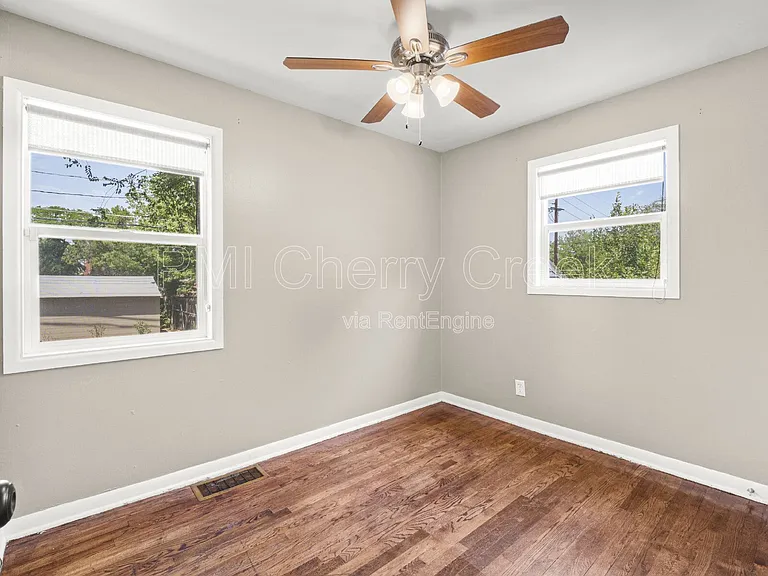 4841 E Missouri Ave — Photo 13