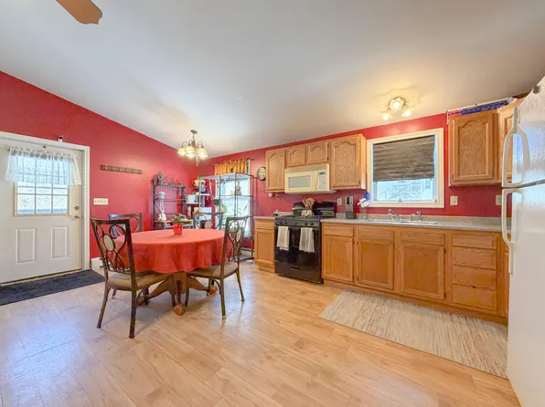 21 Hillside Avenue, Casco, ME 04015