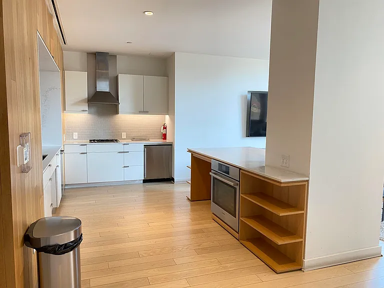 10 Provost St #315 — Photo 14