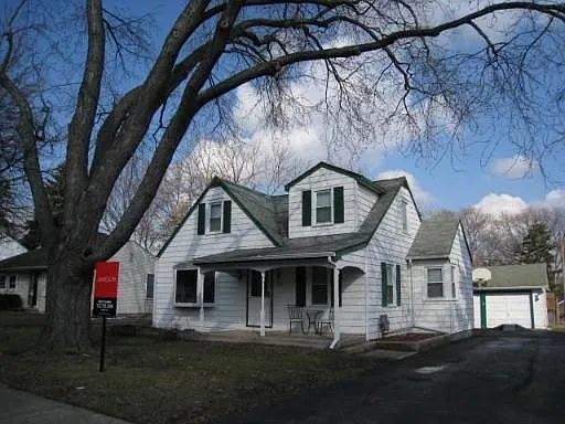 325 N Grace St photo 1