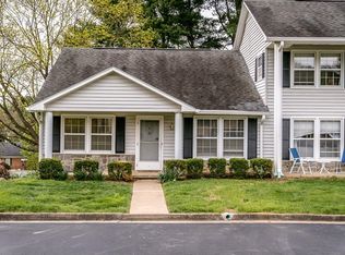 4 Shannon Pl, Staunton, VA 24401