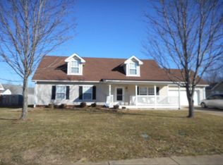 1722 Locerbie Dr, Murfreesboro, TN 37128