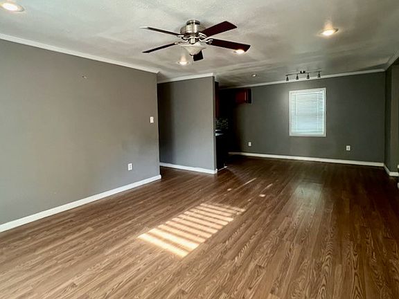2nd image of 3603 Walnut Ave