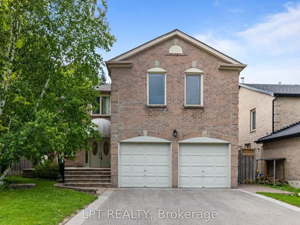 152 McCaffrey Rd, Newmarket, ON L3X 1K2