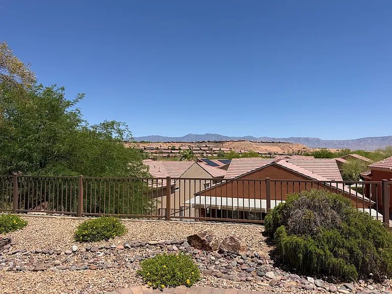 1072 Bunkhouse Ct — Photo 28