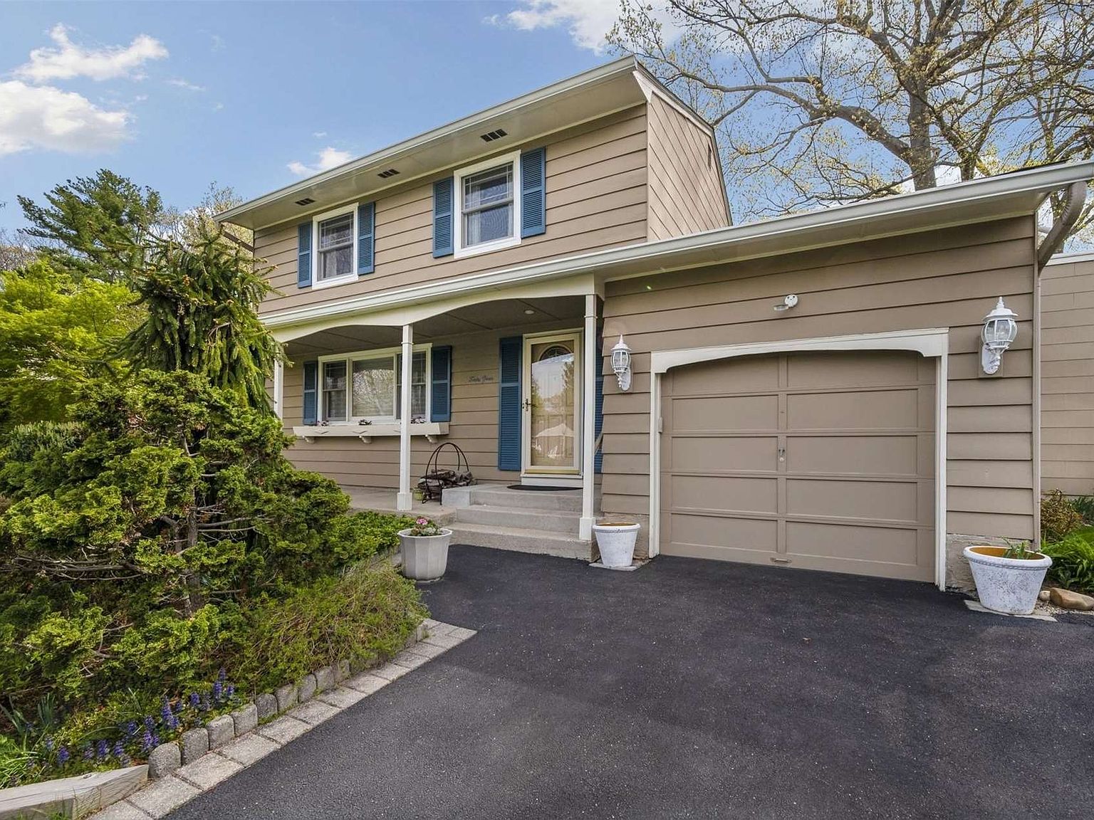 64 Schuyler Drive, Commack, NY 11725 Zillow