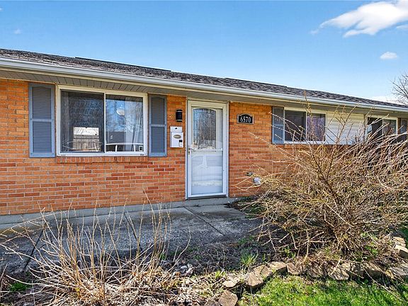 2nd image of 6570 Highbury Rd