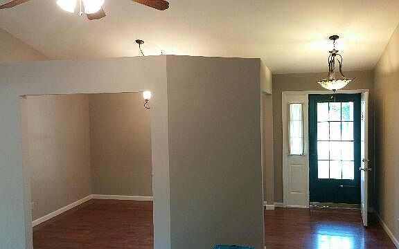 Dining/Entry