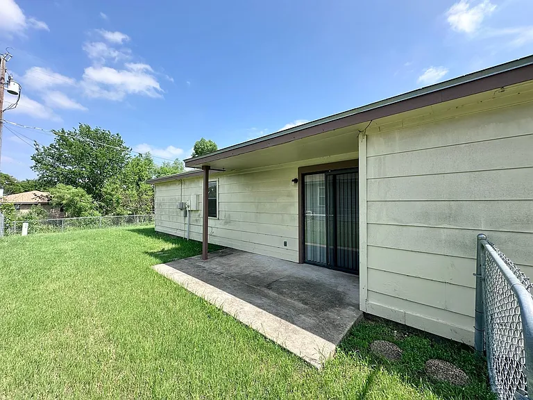 2706 Boyd Ave — Photo 26