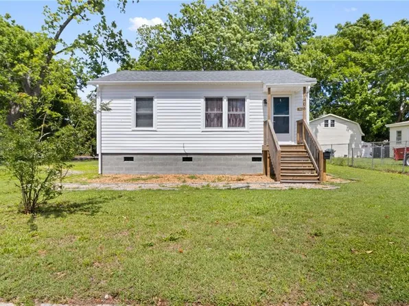 406 Walnut St, Elizabeth City, NC 27909