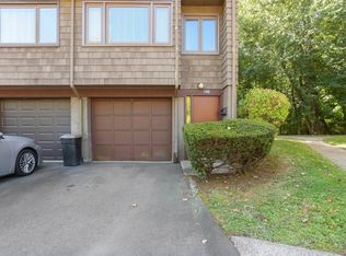 186 Towne House Rd #186, Hamden, CT 06514