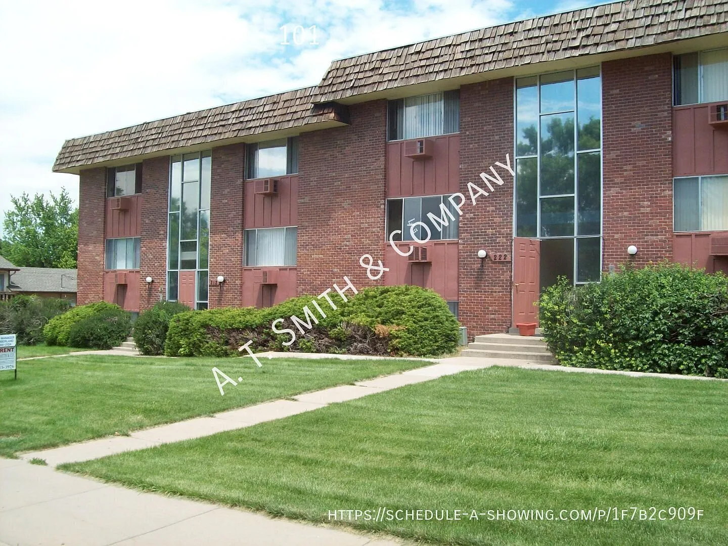 Spacious one bedroom located in Lakewood near Belmar! — Photo 1