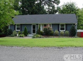 911 Mitchell Rd, Nashville, TN 37206