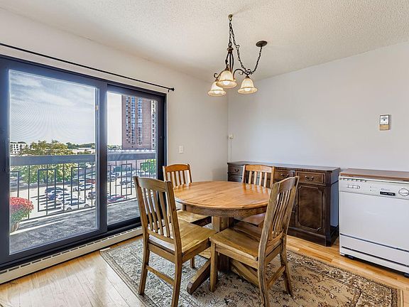 3rd image of 6615 Lake Shore Dr S APT 604