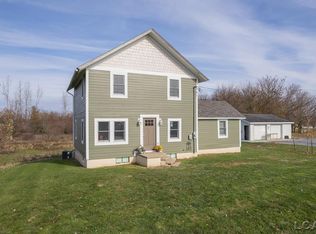 2008 W Carleton Rd, Adrian, MI 49221