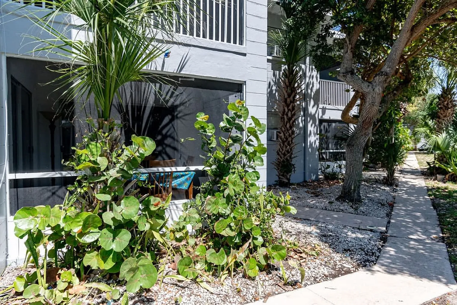 1 bed, 1.0 bath, $2,299 — Photo 3
