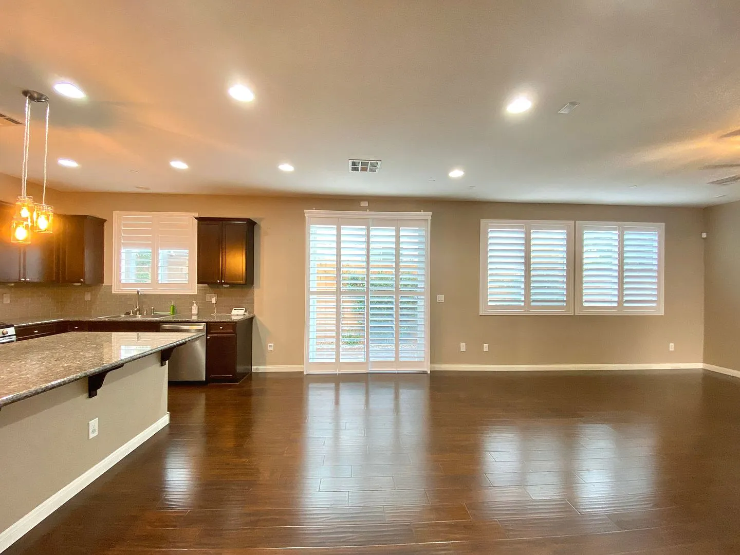 Beautiful 2 Story Home — Photo 3
