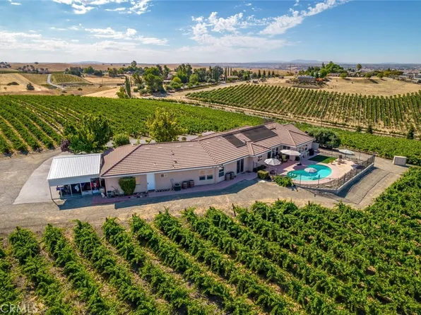 6172 Hawk Ridge Pl, San Miguel, CA 93451