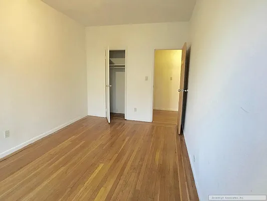 Rented by Sovereign Associates | media 23