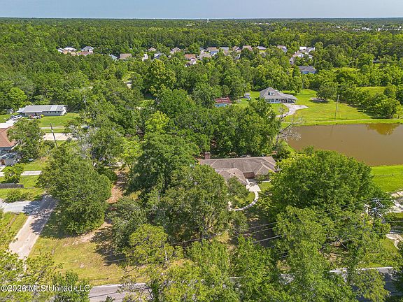 5th image of 16066 Landon Rd